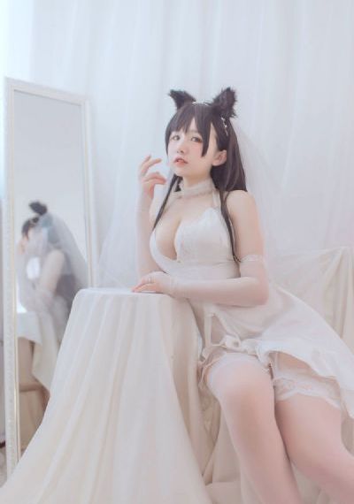 裙子里面有怪兽