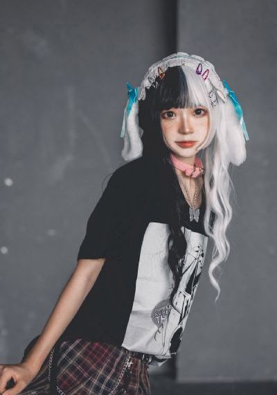 主动打开腿惩罚调教虐乳的视频