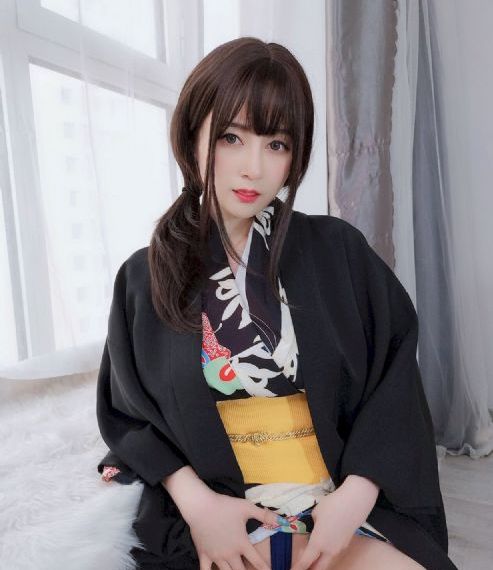 丰满的邻居